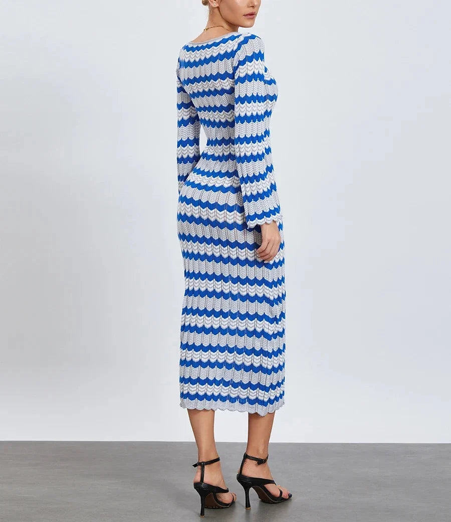 שמלת סריג מידי בפסים כחולים ולבנים דבורה